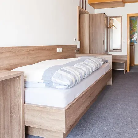 Hotel Am Brunnen Illerich