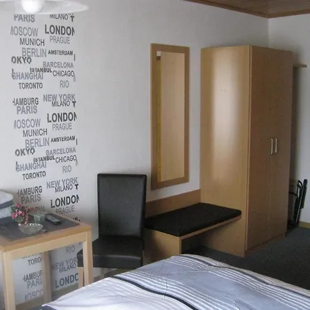 Hotel Am Brunnen Illerich